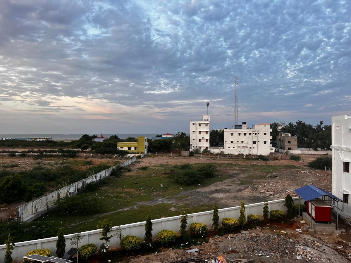 Sri Balaji Lodging Hotel Thiruchendur Exterior photo